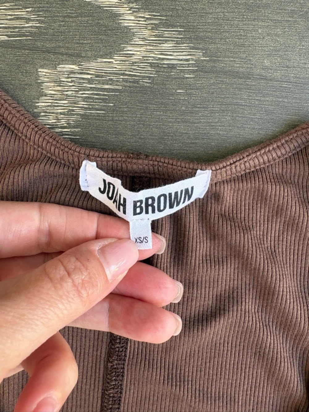 JOAH BROWN Ribbed Top - Picture 4 of 5